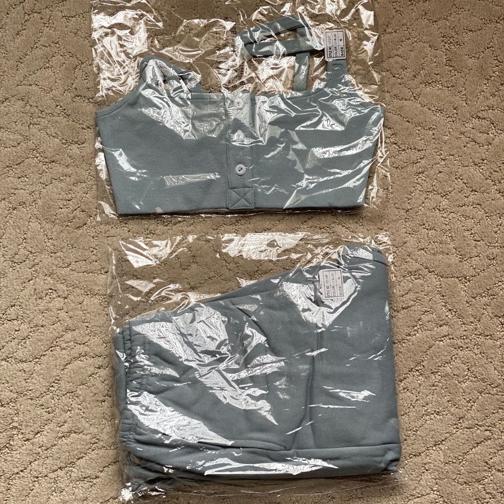 two piece tank & sweats set - Picture 4 of 8